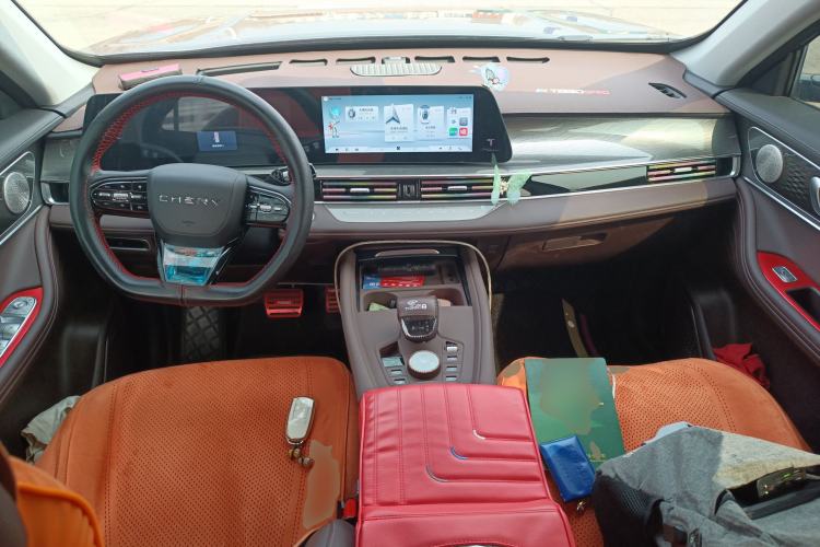 Used Chery Tiggo 8 PRO 2024 Champion Edition 390T Two-Wheel Drive Peak Version 5 Seats Center Console