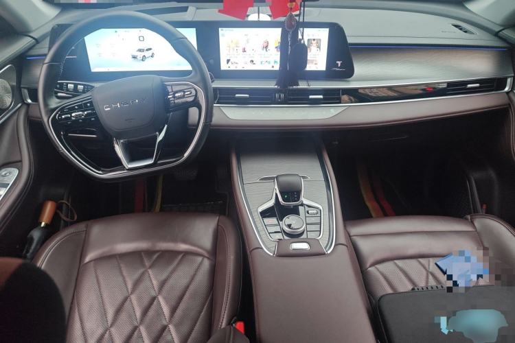 Used Chery Tiggo 8 PRO 2024 Champion Edition 390T Two-Wheel Drive Peak Version 5 Seats Center Console