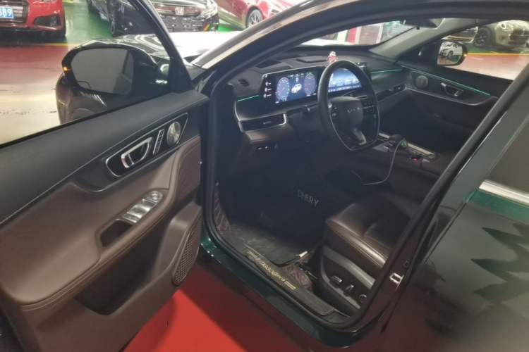 Used Chery Tiggo 8 PRO 2024 Champion Edition 290T Two-Wheel Drive Peak Version 5 Seats Driver Seat