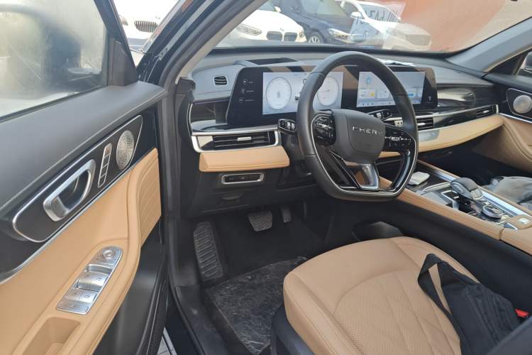 Used Chery Tiggo 8 PRO 2024 Champion Edition 390T Two-Wheel Drive Peak Version 5 Seats Driver Seat