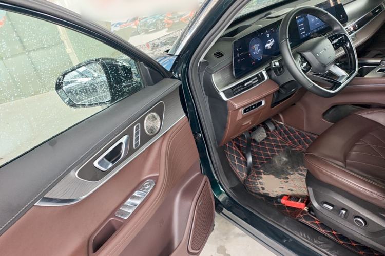 Used Chery Tiggo 8 PRO 2024 Champion Edition 290T Two-Wheel Drive Peak Version 7 Seats Driver Seat