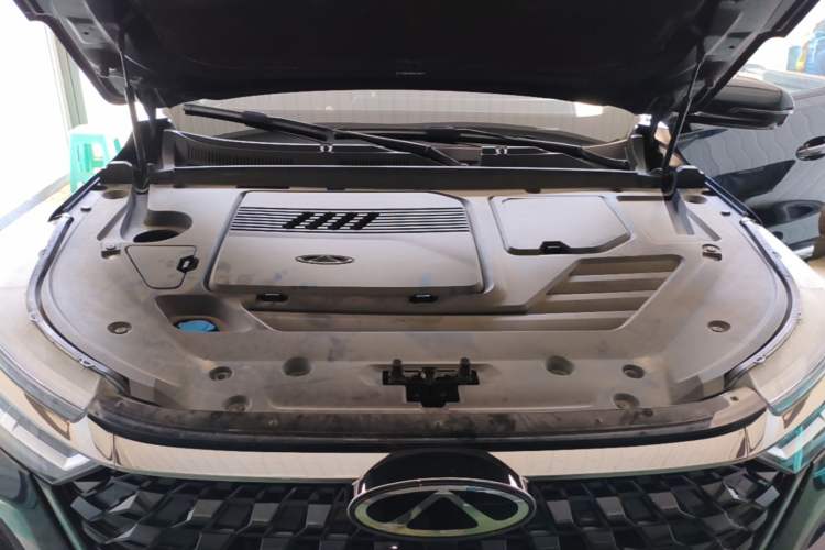 Used Chery Tiggo 8 PRO 2024 Champion Edition 290T Two-Wheel Drive Shining Version 5 Seats Engine Bay