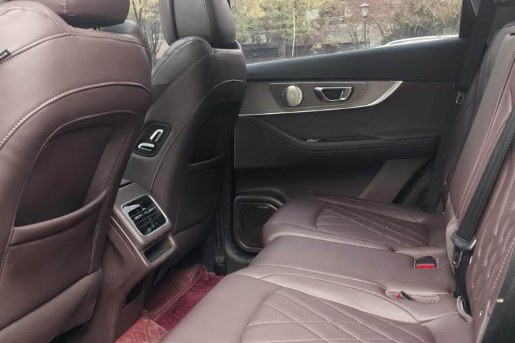 Used Chery Tiggo 8 PRO 2024 Champion Edition 390T Two-Wheel Drive Aoshi Version 7 Seats Interior 4