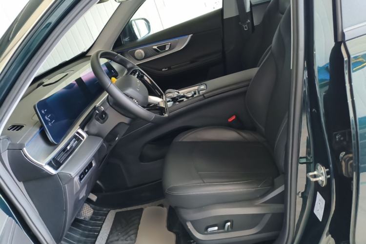 Used Chery Tiggo 8 PRO 2024 Champion Edition 290T Two-Wheel Drive Shining Version 5 Seats Left Front Seat