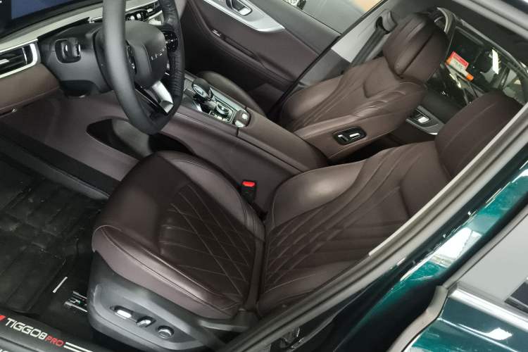 Used Chery Tiggo 8 PRO 2024 Champion Edition 390T Two-Wheel Drive Peak Version 5 Seats Left Front Seat