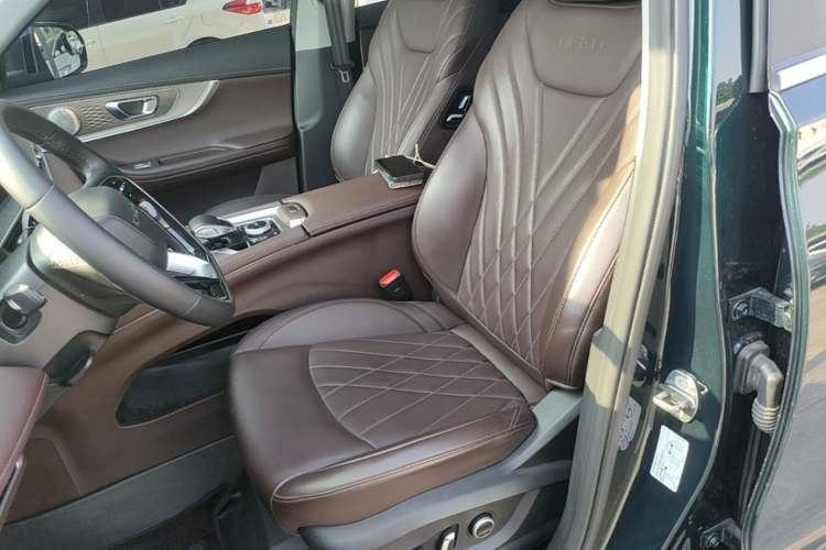 Used Chery Tiggo 8 PRO 2024 Champion Edition 390T Two-Wheel Drive Peak Version 5 Seats Left Front Seat