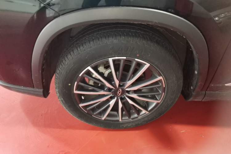 Used Chery Tiggo 8 PRO 2024 Champion Edition 290T Two-Wheel Drive Peak Version 5 Seats Left Front Wheel Hub