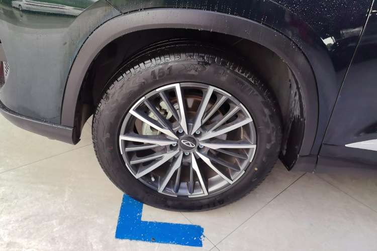 Used Chery Tiggo 8 PRO 2024 Champion Edition 290T Two-Wheel Drive Shining Version 5 Seats Left Front Wheel Hub