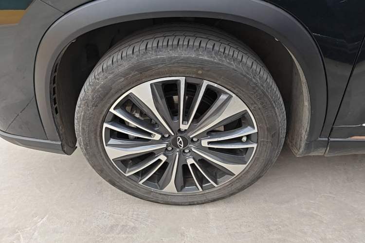 Used Chery Tiggo 8 PRO 2024 Champion Edition 390T Two-Wheel Drive Peak Version 5 Seats Left Front Wheel Hub