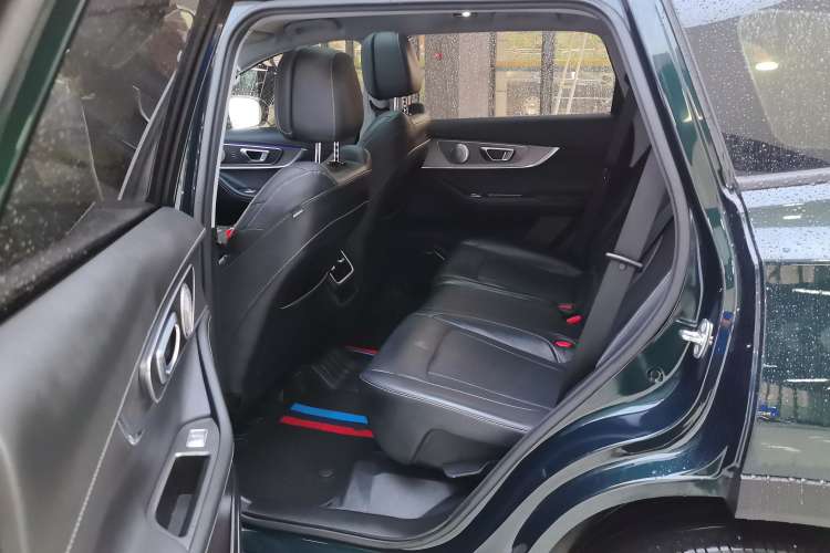 Used Chery Tiggo 8 PRO 2024 Champion Edition 290T Two-Wheel Drive Shining Version 5 Seats Left Rear Seat