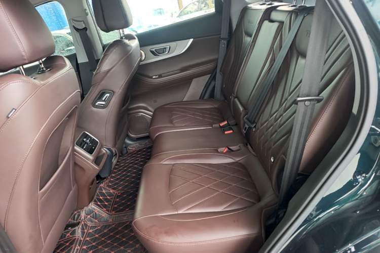 Used Chery Tiggo 8 PRO 2024 Champion Edition 290T Two-Wheel Drive Peak Version 7 Seats Left Rear Seat
