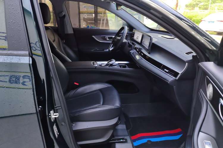 Used Chery Tiggo 8 PRO 2024 Champion Edition 290T Two-Wheel Drive Shining Version 5 Seats Right Front Seat