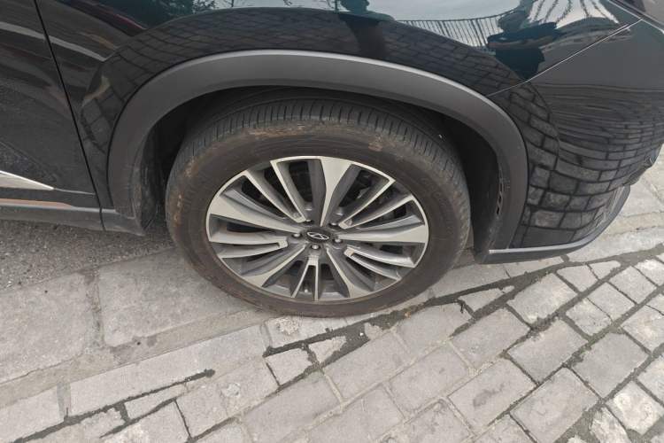 Used Chery Tiggo 8 PRO 2024 Champion Edition 390T Two-Wheel Drive Peak Version 5 Seats Right Front Wheel Hub
