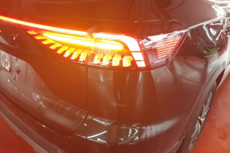 Used Chery Tiggo 8 PRO 2024 Champion Edition 290T Two-Wheel Drive Peak Version 5 Seats Right Rear Taillight