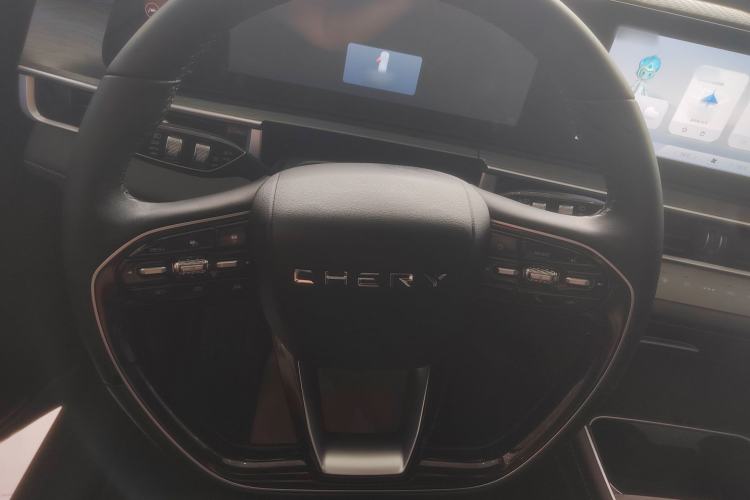Used Chery Tiggo 8 PRO 2024 Champion Edition 290T Two-Wheel Drive Shining Version 5 Seats Steering Wheel