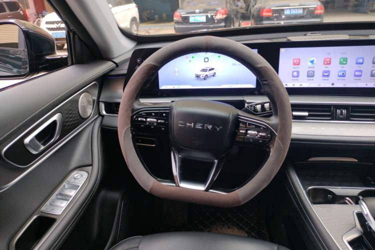 Used Chery Tiggo 8 PRO 2024 Champion Edition 290T Two-Wheel Drive Shining Version 5 Seats Steering Wheel