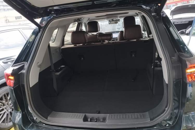 Used Chery Tiggo 8 PRO 2024 Champion Edition 290T Two-Wheel Drive Peak Version 7 Seats Trunk