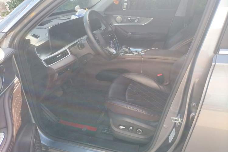 Used Chery Tiggo 8 PRO 2024 Champion Edition 290T Two-Wheel Drive Peak Version 7 Seats Driver Seat