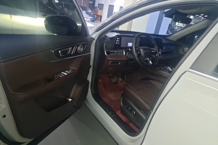 Used Chery Tiggo 8 PRO 2024 Champion Edition 290T Two-Wheel Drive Peak Version 5 Seats Driver Seat