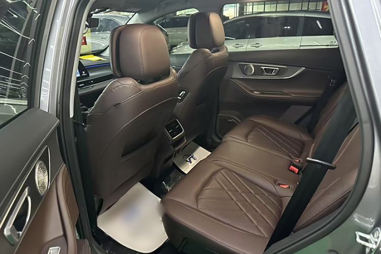 Used Chery Tiggo 8 PRO 2024 Champion Edition 390T Two-Wheel Drive Peak Version 5 Seats Interior 2