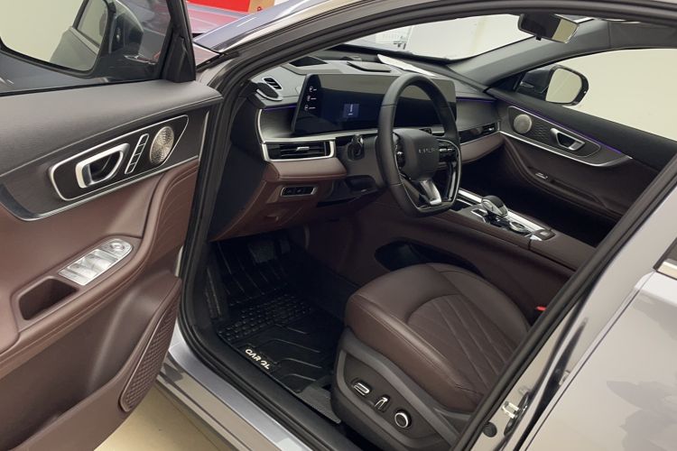 Used Chery Tiggo 8 PRO 2024 Champion Edition 290T Two-Wheel Drive Peak Version 5 Seats Interior 2