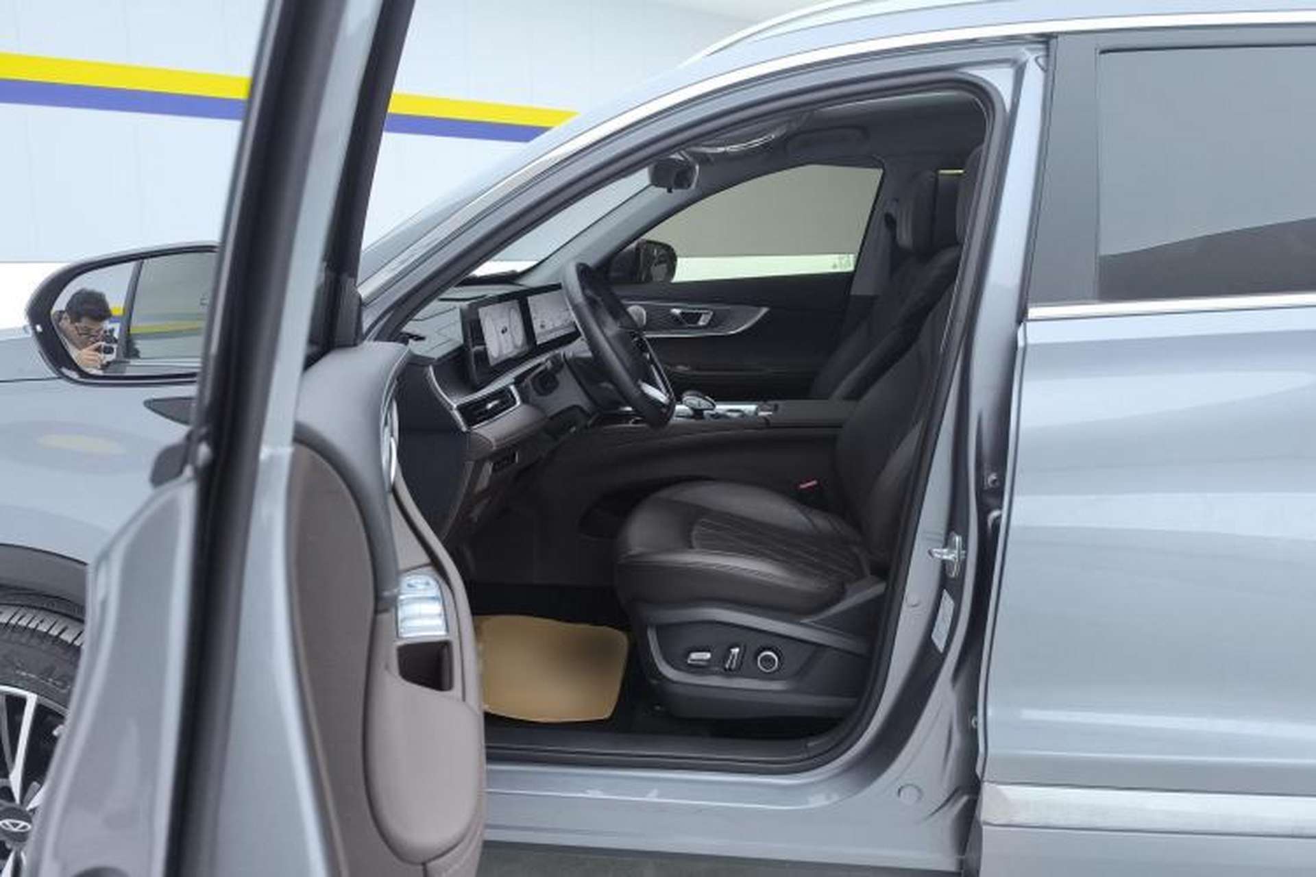 Used Chery Tiggo 8 PRO 2024 Champion Edition 290T Two-Wheel Drive Peak Version 7 Seats Left Front Seat