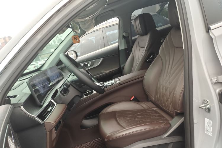 Used Chery Tiggo 8 PRO 2024 Champion Edition 290T Two-Wheel Drive Peak Version 7 Seats Left Front Seat