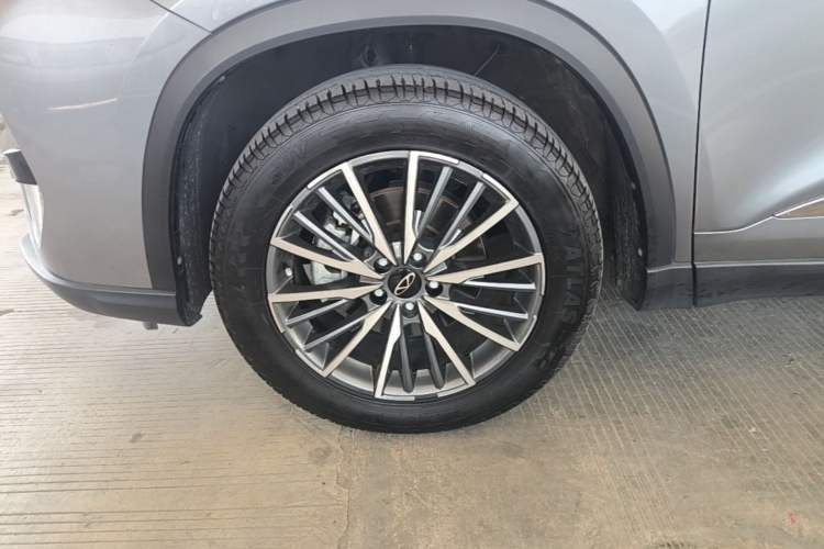 Used Chery Tiggo 8 PRO 2024 Champion Edition 290T Two-Wheel Drive Peak Version 7 Seats Left Front Wheel Hub
