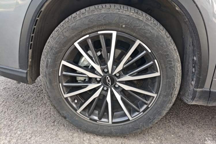 Used Chery Tiggo 8 PRO 2024 Champion Edition 290T Two-Wheel Drive Peak Version 5 Seats Left Front Wheel Hub