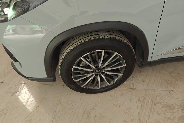 Used Chery Tiggo 8 PRO 2024 Champion Edition 290T Two-Wheel Drive Peak Version 5 Seats Left Front Wheel Hub