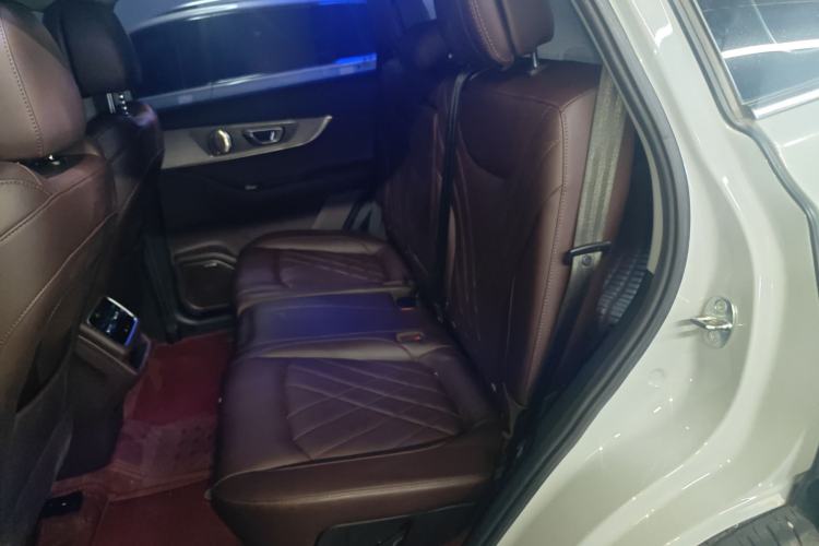 Used Chery Tiggo 8 PRO 2024 Champion Edition 290T Two-Wheel Drive Peak Version 5 Seats Left Rear Seat