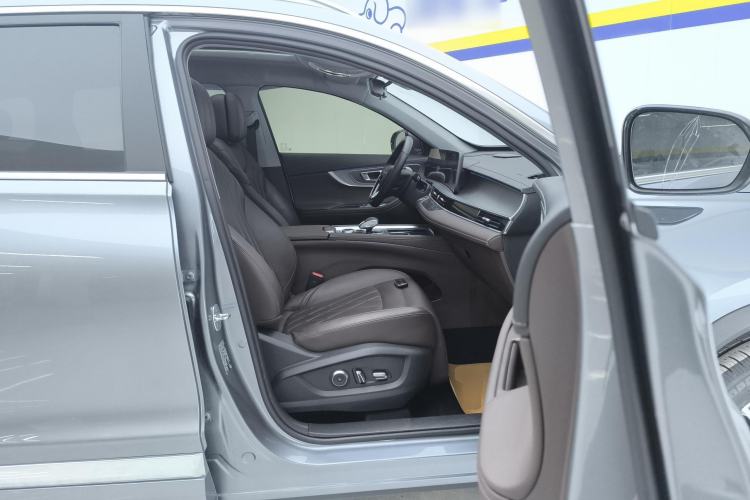 Used Chery Tiggo 8 PRO 2024 Champion Edition 290T Two-Wheel Drive Peak Version 7 Seats Right Front Seat