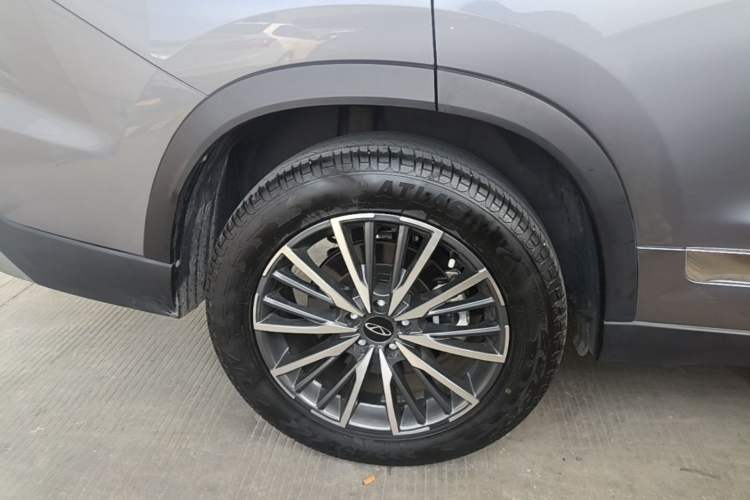 Used Chery Tiggo 8 PRO 2024 Champion Edition 290T Two-Wheel Drive Peak Version 7 Seats Right Rear Wheel Hub