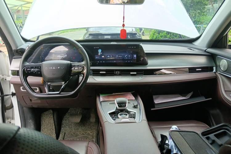Used Chery Tiggo 8 PRO 2024 Champion Edition 390T Two-Wheel Drive Aoshi Version 7 Seats Center Console