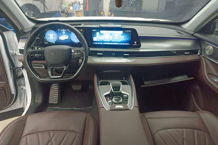 Used Chery Tiggo 8 PRO 2024 Champion Edition 390T Two-Wheel Drive Peak Version 5 Seats Center Console