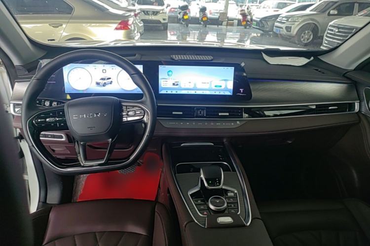 Used Chery Tiggo 8 PRO 2024 Champion Edition 290T Two-Wheel Drive Peak Version 5 Seats Center Console