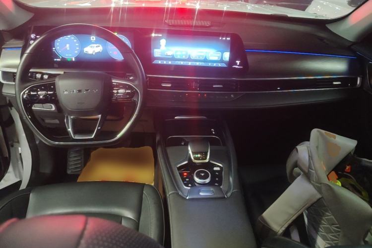 Used Chery Tiggo 8 PRO 2024 Champion Edition 290T Two-Wheel Drive Shining Version 5 Seats Center Console