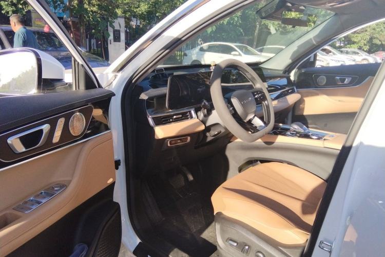 Used Chery Tiggo 8 PRO 2024 Champion Edition 390T Two-Wheel Drive Peak Version 7 Seats Driver Seat