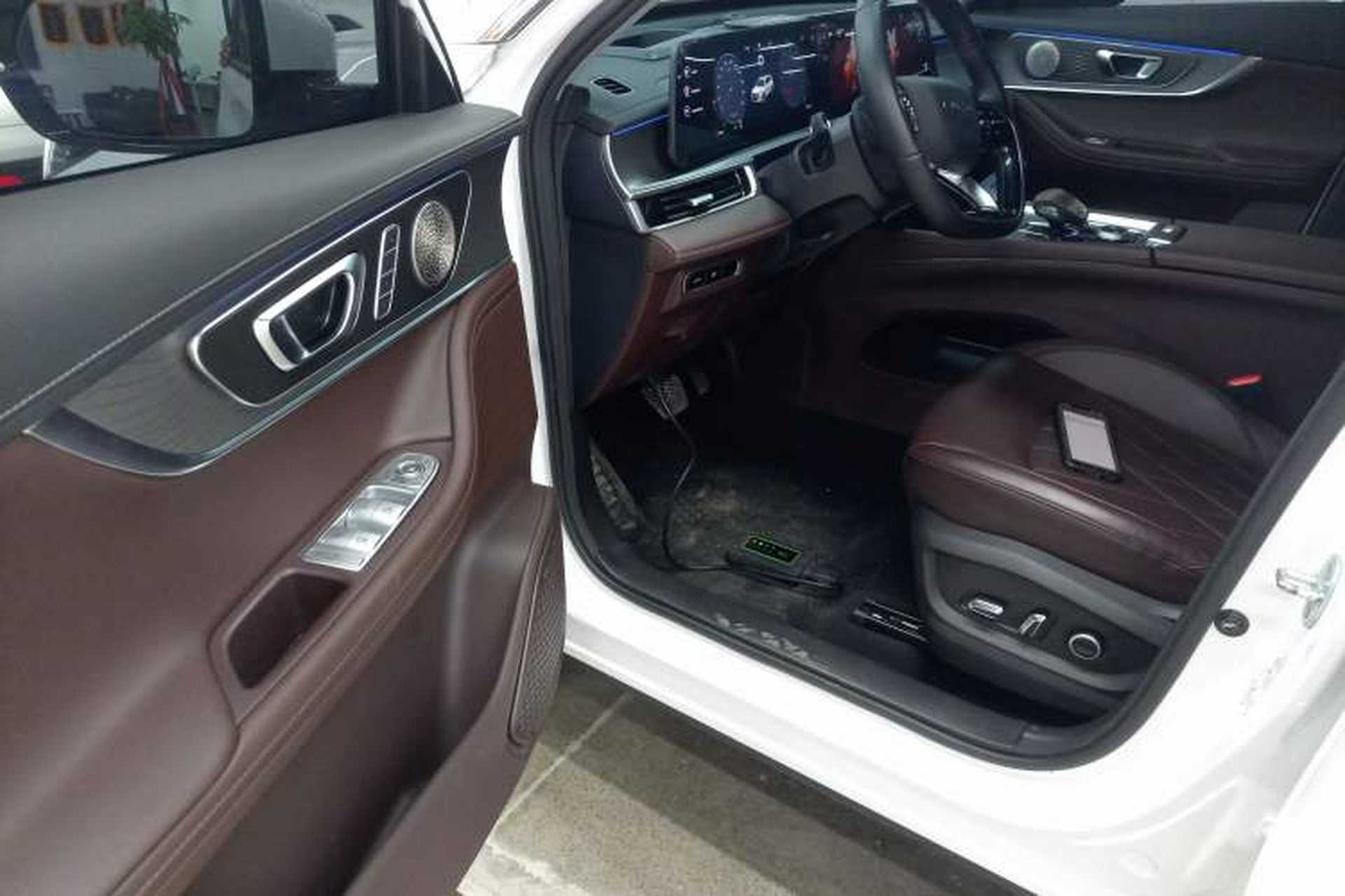 Used Chery Tiggo 8 PRO 2024 Champion Edition 390T Two-Wheel Drive Peak Version 5 Seats Driver Seat