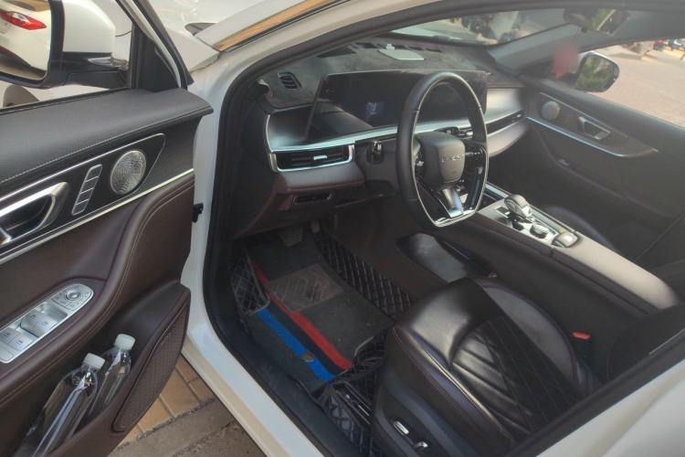 Used Chery Tiggo 8 PRO 2024 Champion Edition 390T Two-Wheel Drive Peak Version 5 Seats Driver Seat