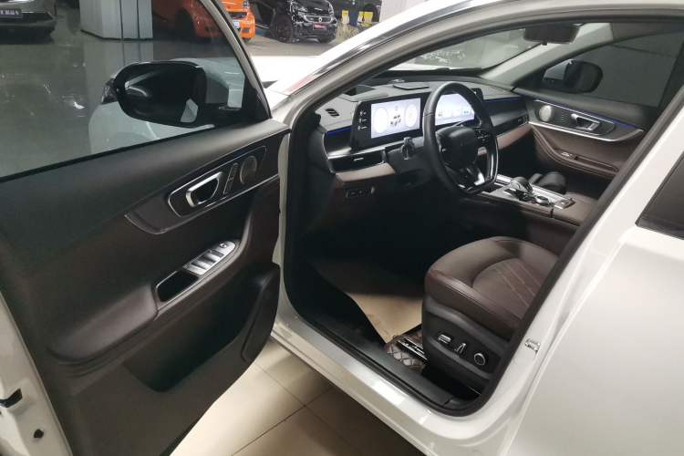 Used Chery Tiggo 8 PRO 2024 Champion Edition 290T Two-Wheel Drive Peak Version 5 Seats Driver Seat