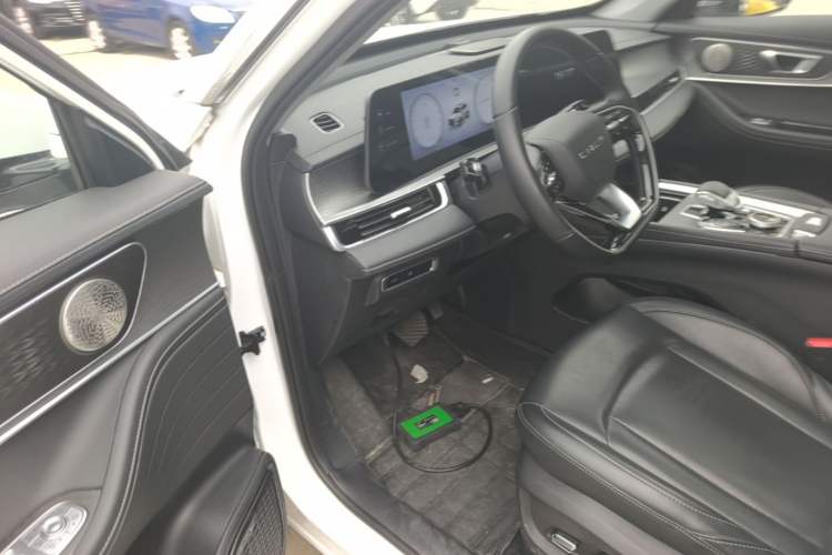Used Chery Tiggo 8 PRO 2024 Champion Edition 290T Two-Wheel Drive Shining Version 5 Seats Driver Seat