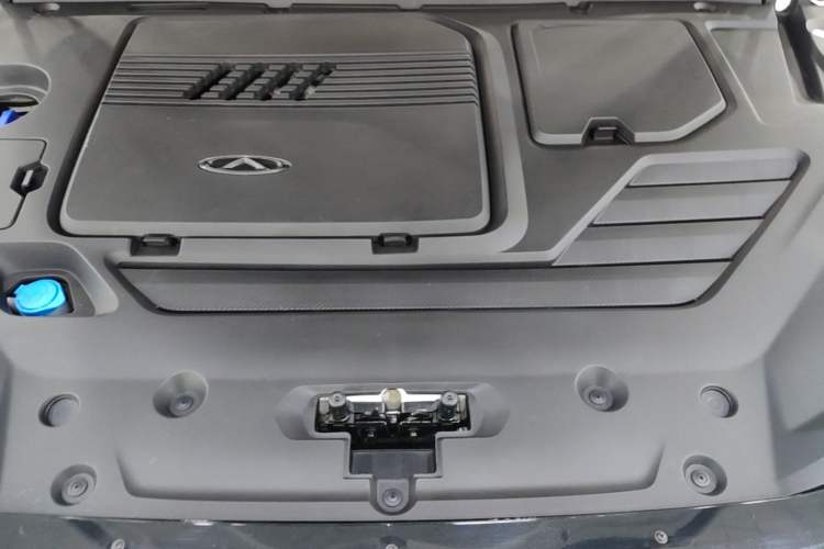 Used Chery Tiggo 8 PRO 2024 Champion Edition 390T Two-Wheel Drive Peak Version 5 Seats Engine Bay