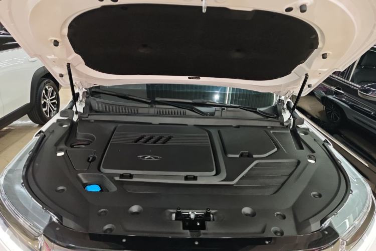 Used Chery Tiggo 8 PRO 2024 Champion Edition 290T Two-Wheel Drive Shining Version 7 Seats Engine Bay