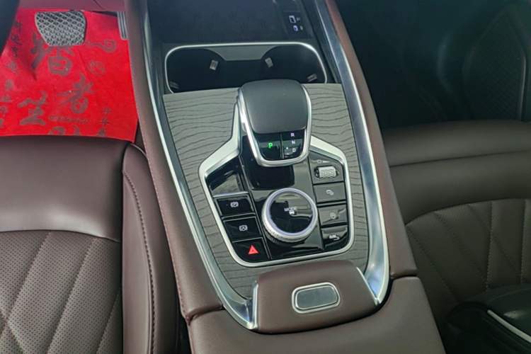 Used Chery Tiggo 8 PRO 2024 Champion Edition 290T Two-Wheel Drive Peak Version 5 Seats Gear Lever