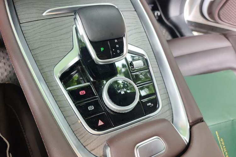 Used Chery Tiggo 8 PRO 2024 Champion Edition 290T Two-Wheel Drive Peak Version 5 Seats Gear Lever