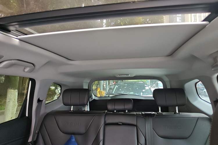 Used Chery Tiggo 8 PRO 2024 Champion Edition 290T Two-Wheel Drive Shining Version 5 Seats Headliner