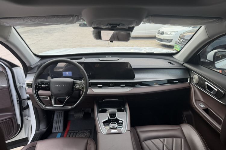 Used Chery Tiggo 8 PRO 2024 Champion Edition 390T Two-Wheel Drive Peak Version 7 Seats Interior 1