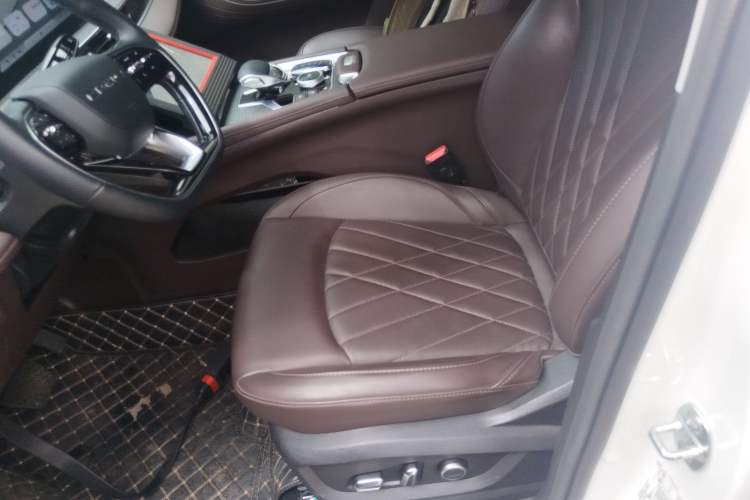 Used Chery Tiggo 8 PRO 2024 Champion Edition 390T Two-Wheel Drive Peak Version 7 Seats Left Front Seat