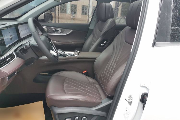 Used Chery Tiggo 8 PRO 2024 Champion Edition 290T Two-Wheel Drive Peak Version 5 Seats Left Front Seat